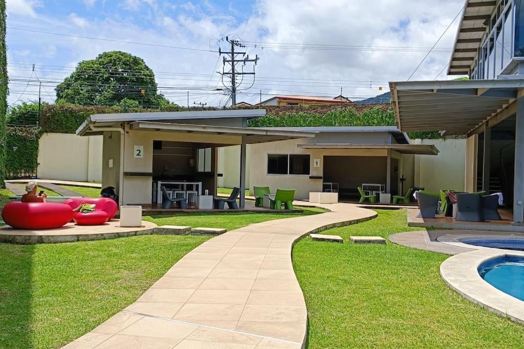 Modernidad En Un Oasis Verde Apartment Santa Ana  Exterior photo